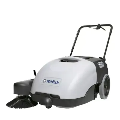 BARREDORA INDUSTRIAL A BATERIA NILFISK SW750 60L 28" 12V