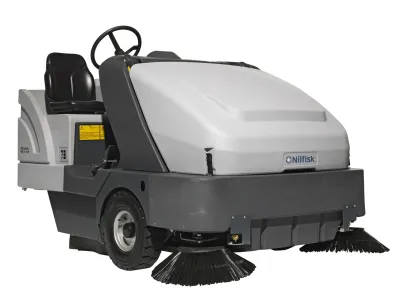 BARREDORA HOMBRE A BORDO A GLP NILFISK SR 1601 LPG3 315L 63"