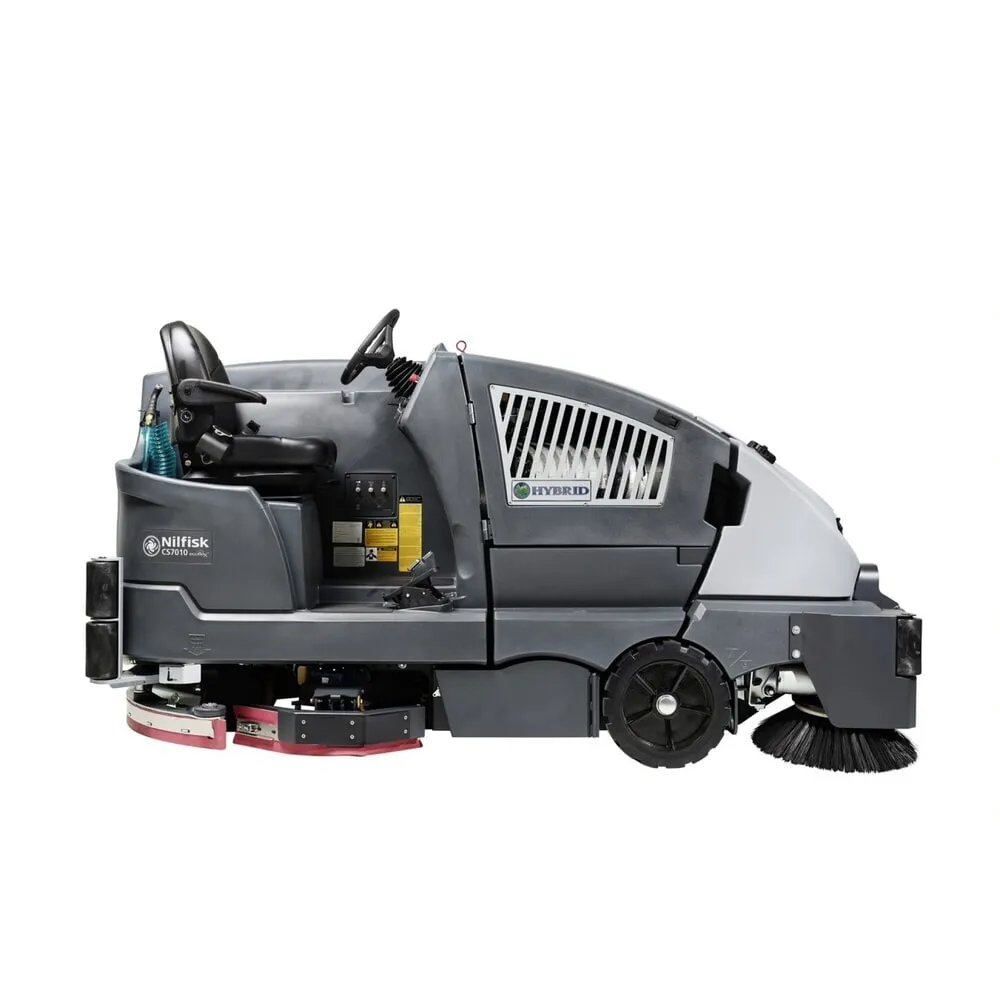 BARREDORA Y FREGADORA HOMBRE A BORDO NILFISK CS7010 48LP ECOFLEX A GLP